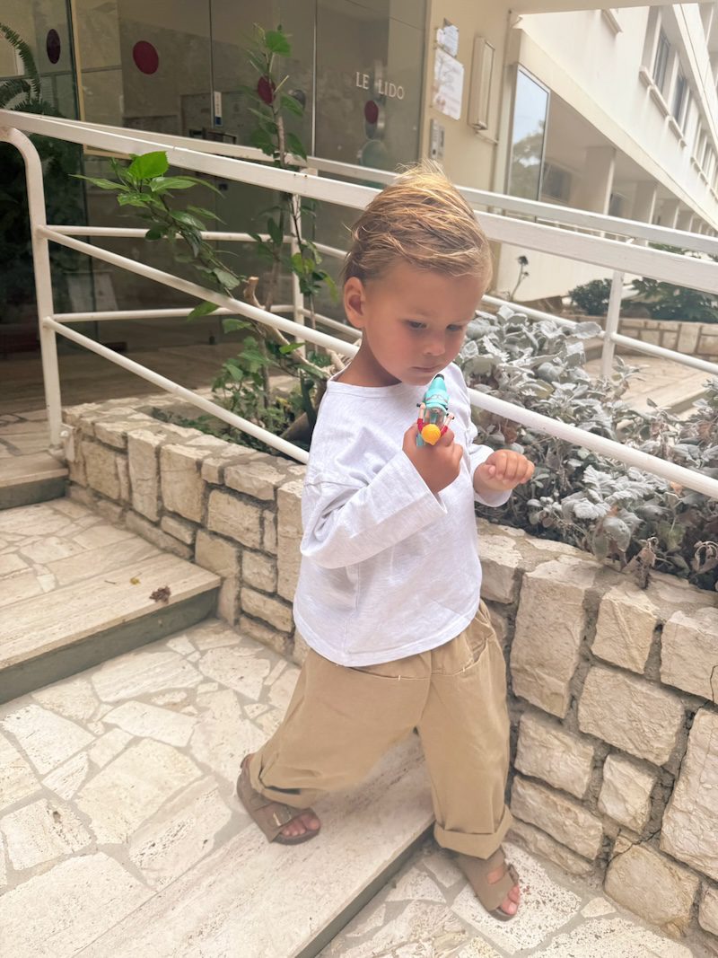 Beige pocket pants
