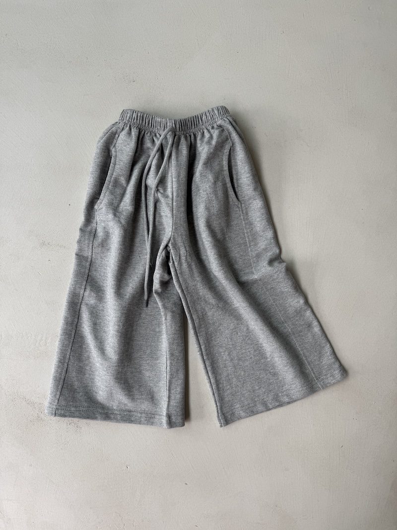 Relaxed wide leg joggers