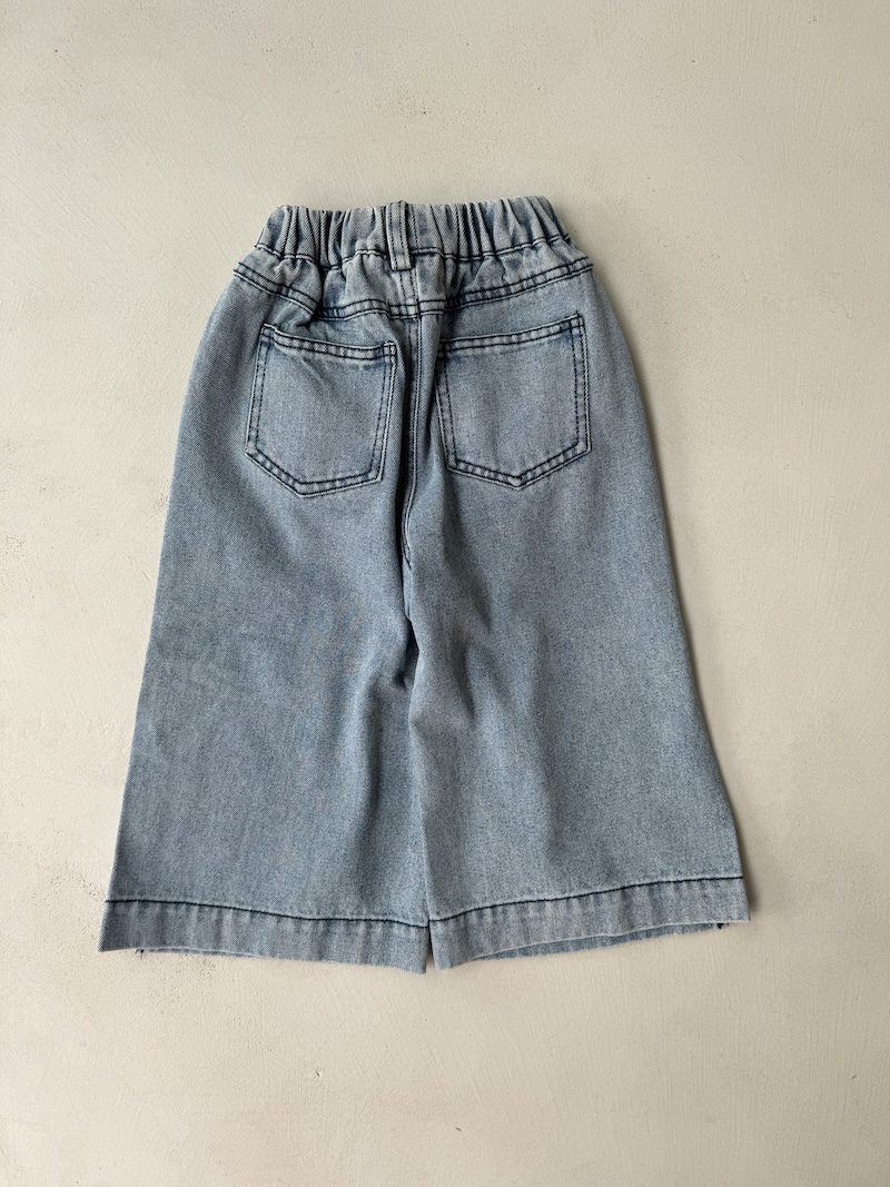 Side Slit Jeans
