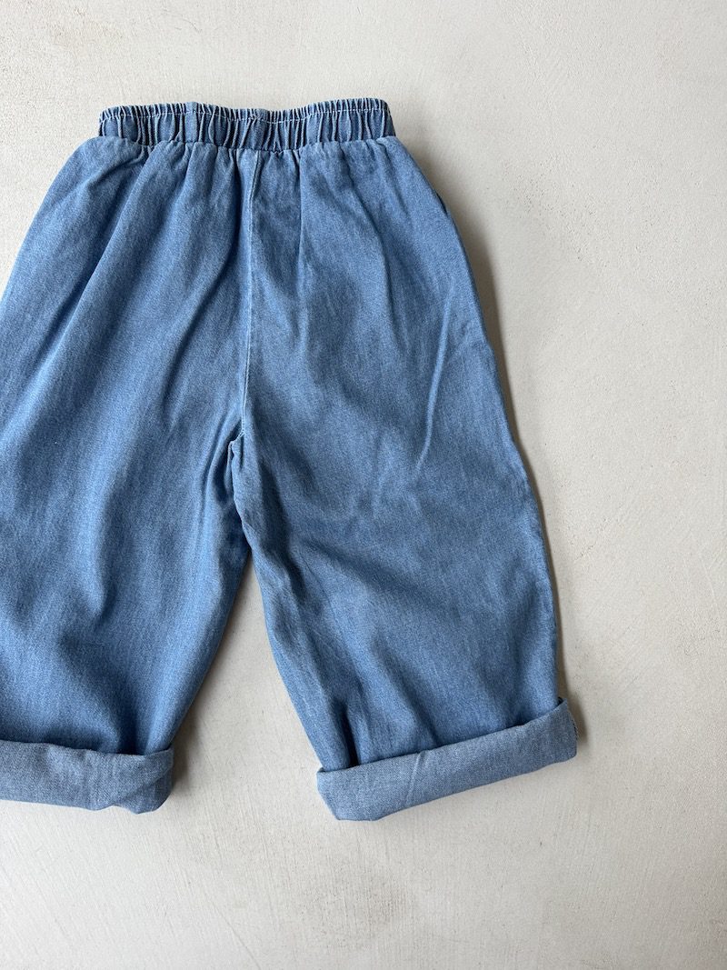 Soft Straight Jeans