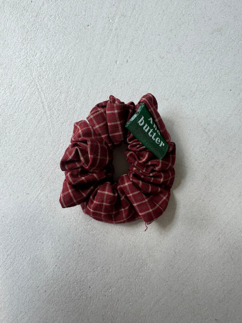 Victoria Scrunchie