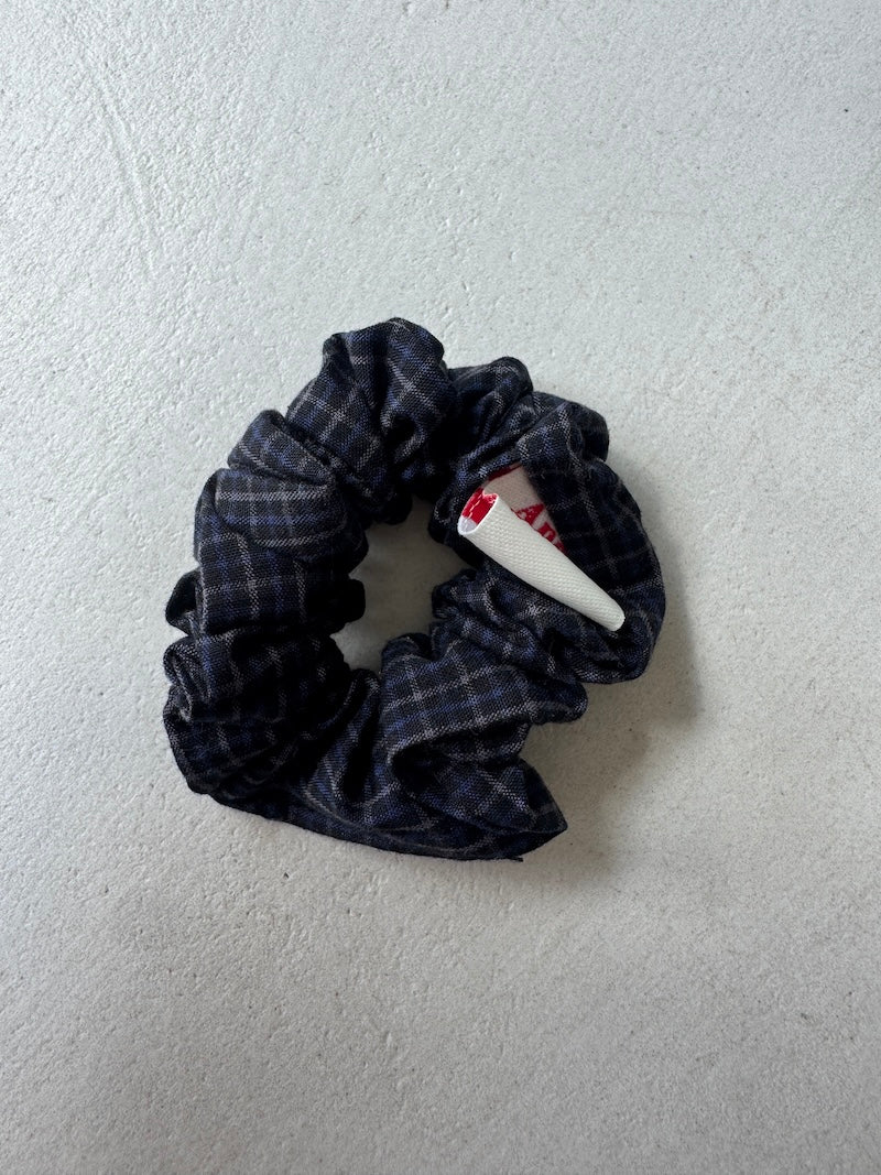 Victoria Scrunchie