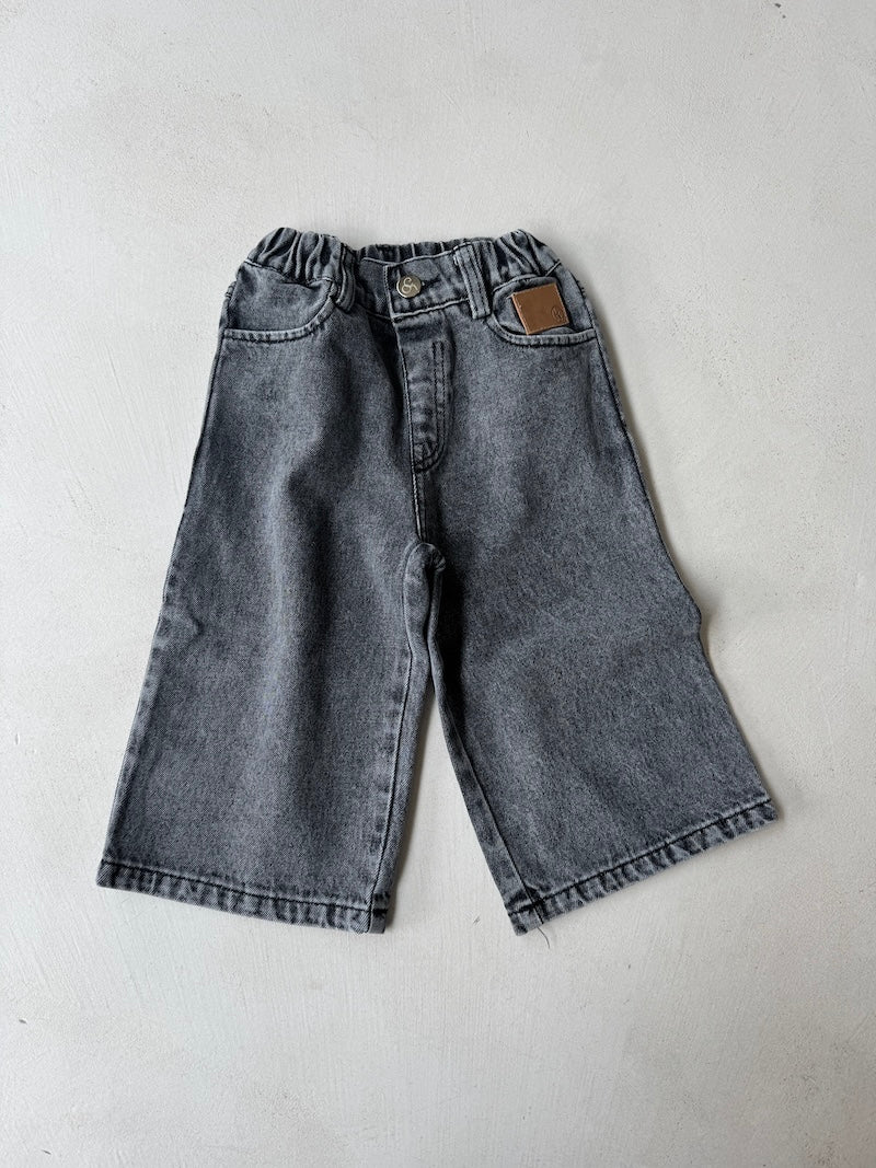 Cropped Grey Jeans