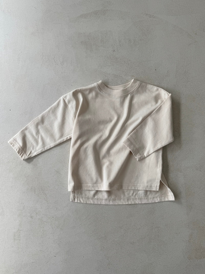 Base Slit Tee