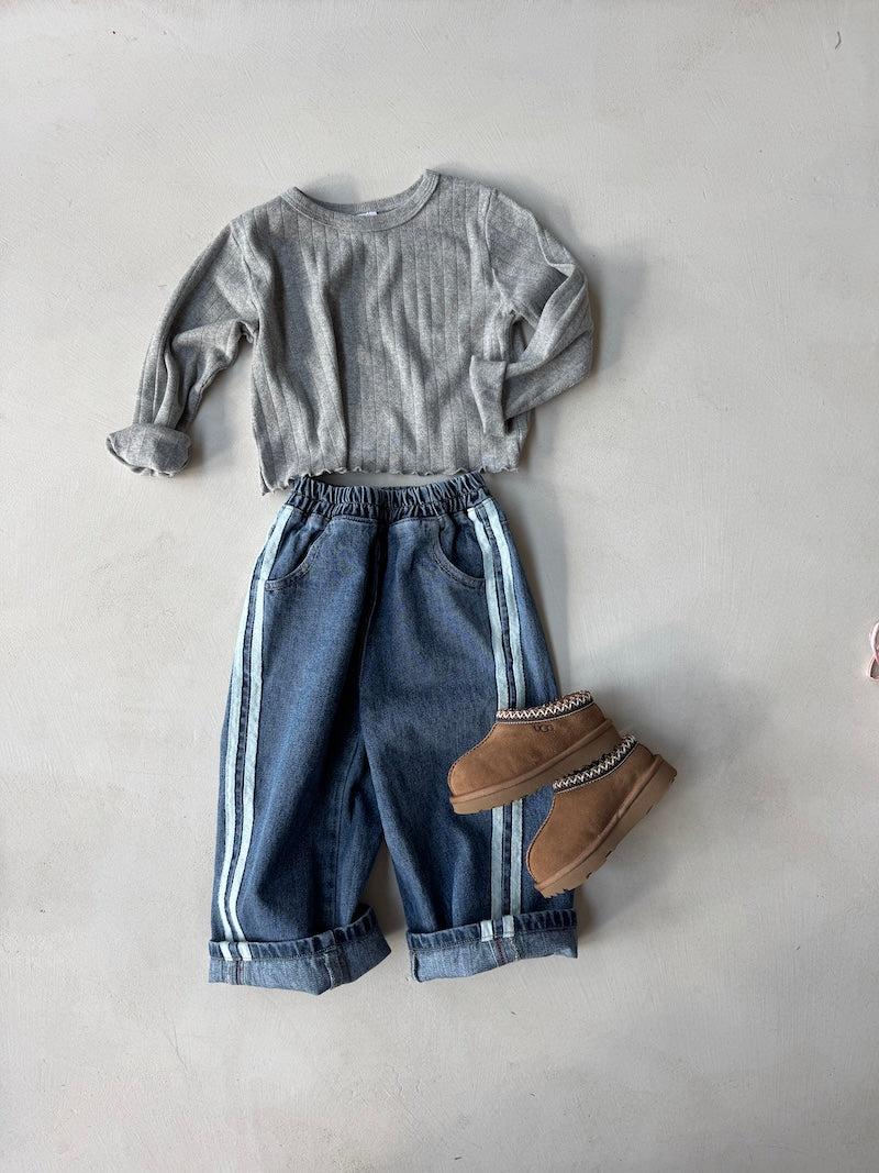 Cropped Eyelet Tee