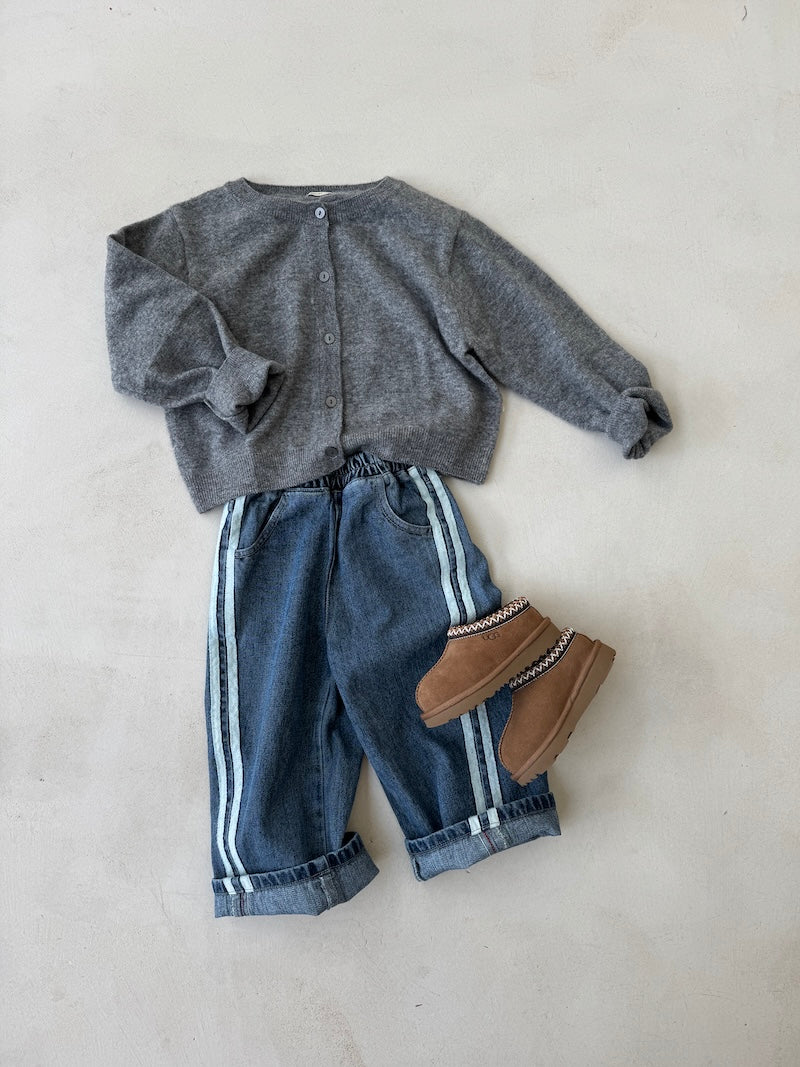 Curved Line Jeans