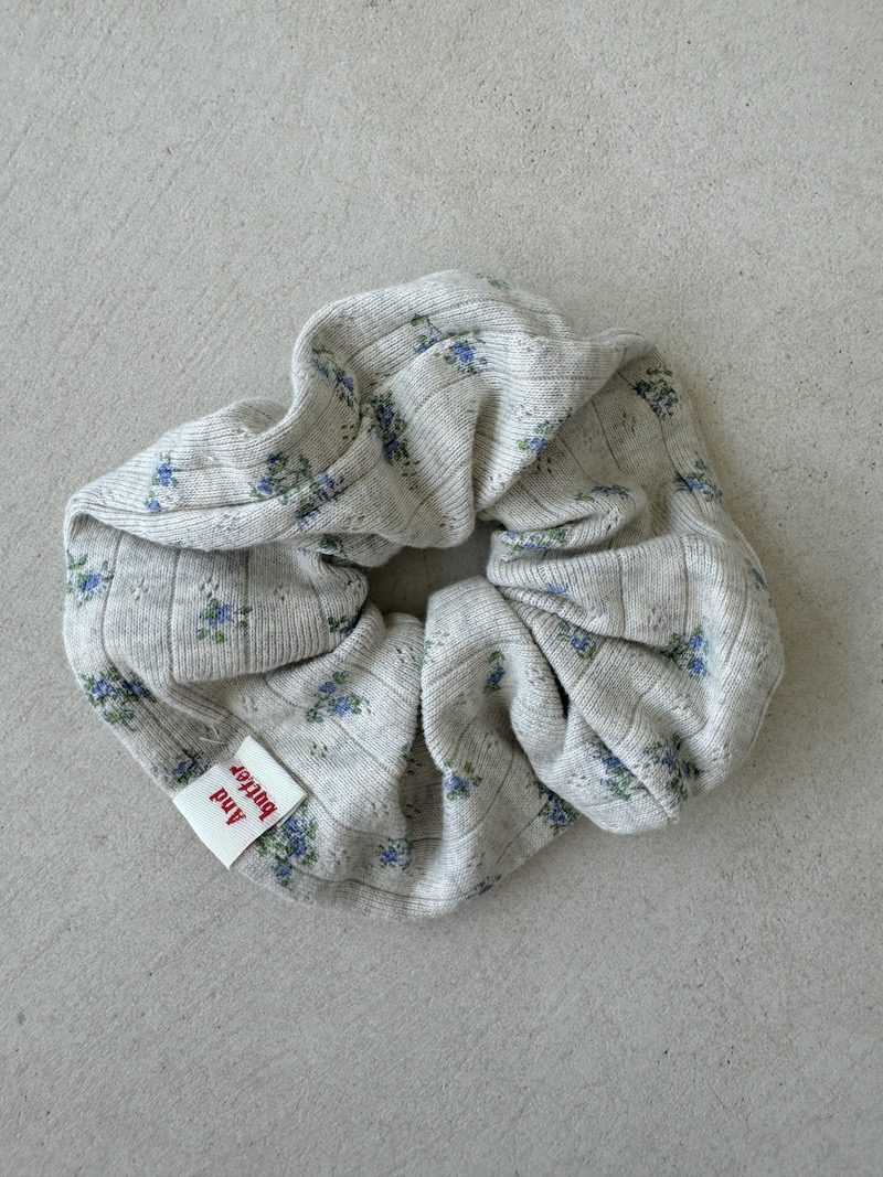 Flower Scrunchy
