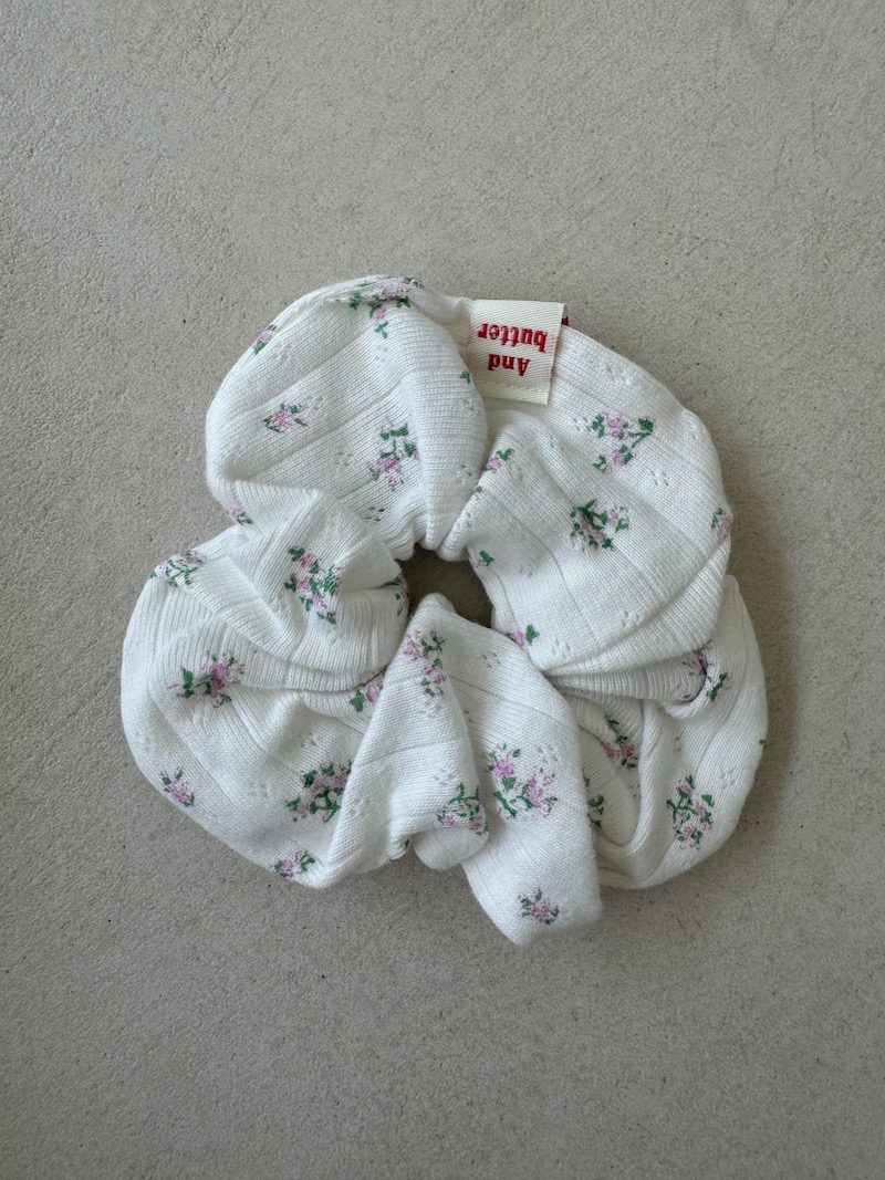 Flower Scrunchy