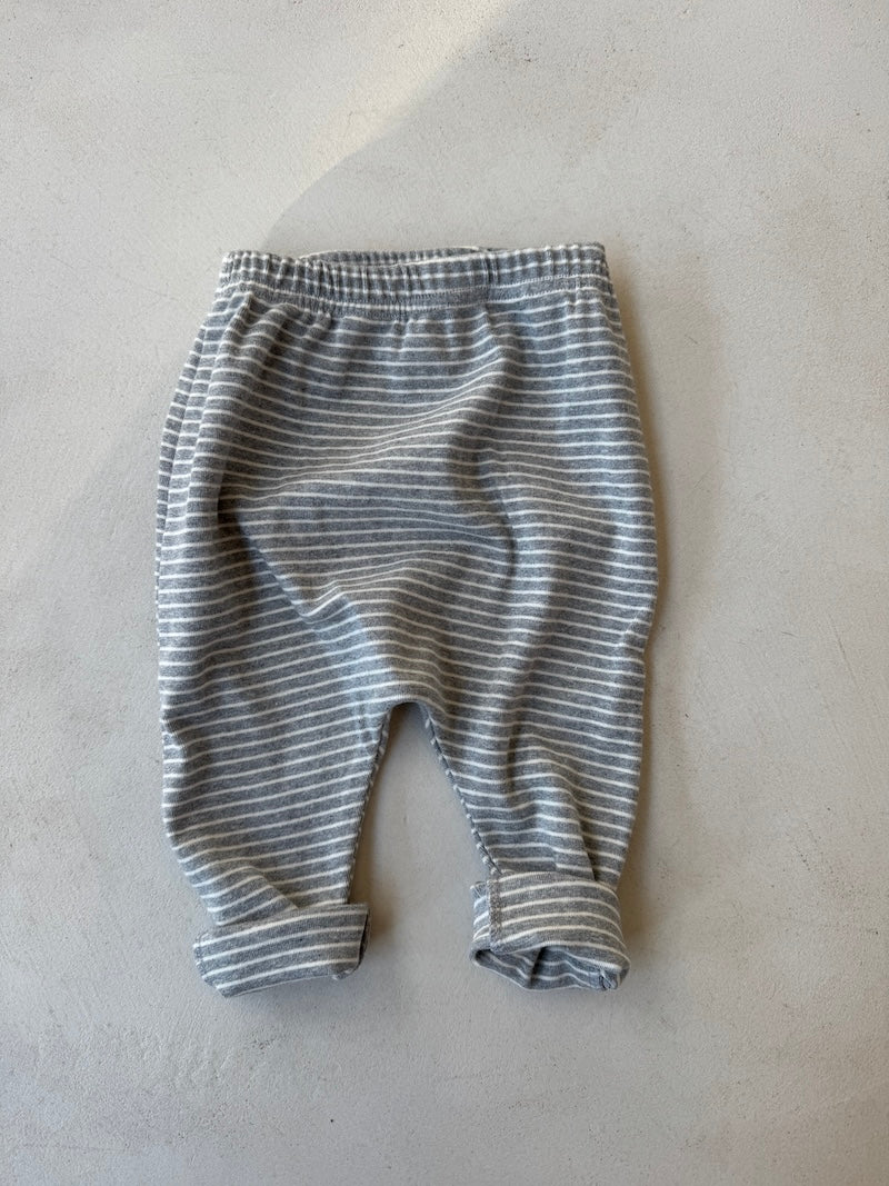 Grey Striped Leggings