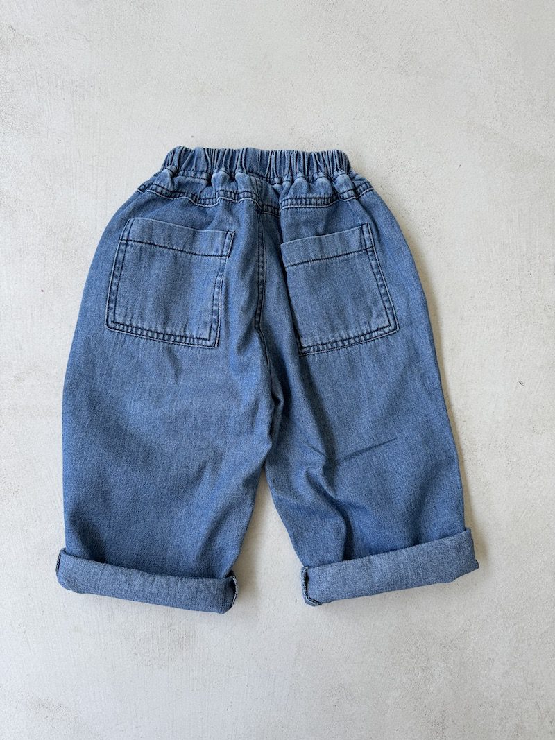 Lightweight Baggy Jeans