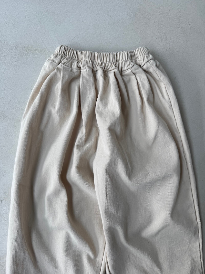 Pintuck Baggy Pants
