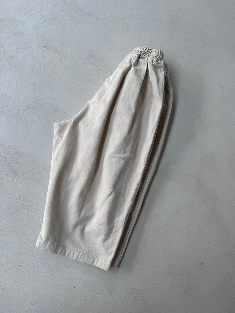 Pintuck Baggy Pants