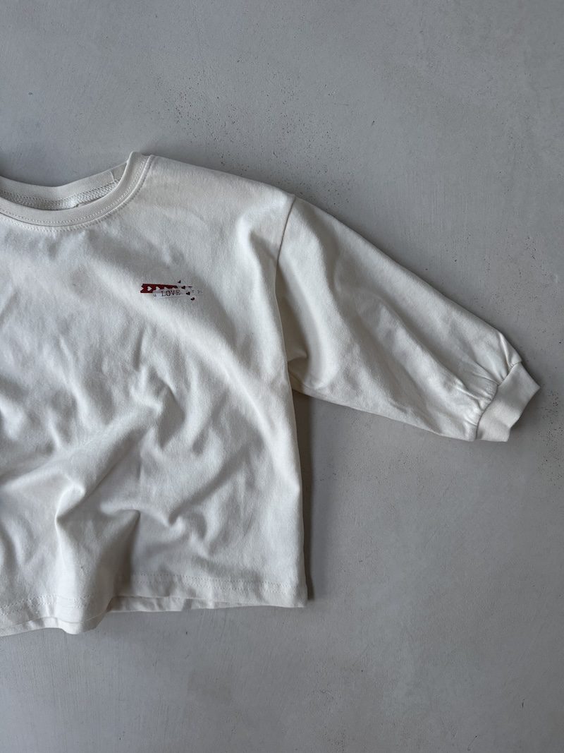 Love tee