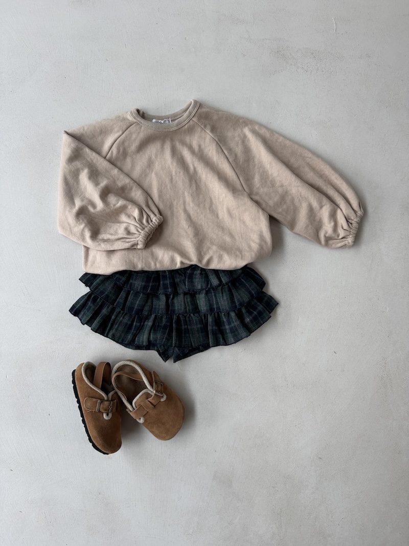 Tartan ruffle shorty