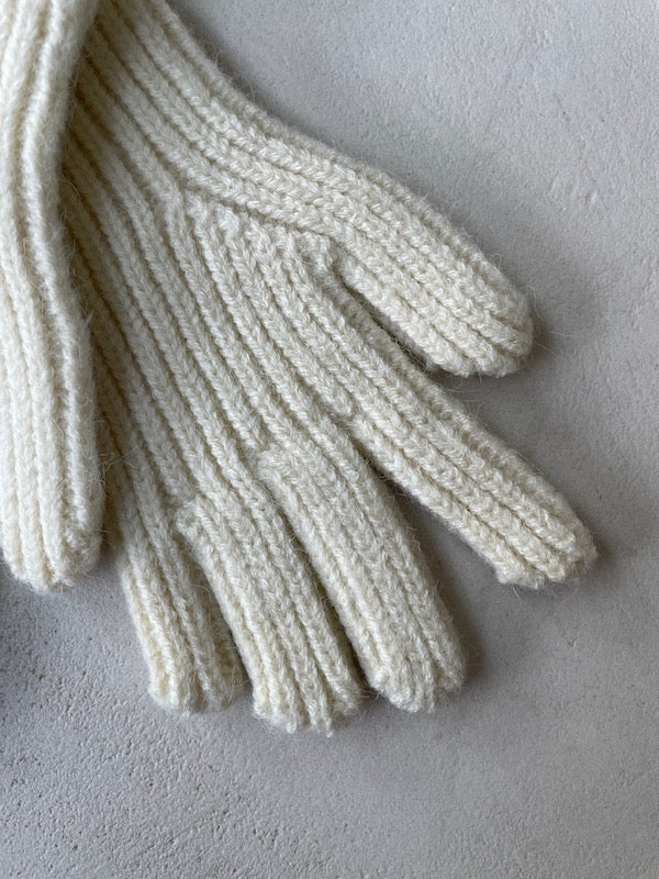 Knitted Gloves